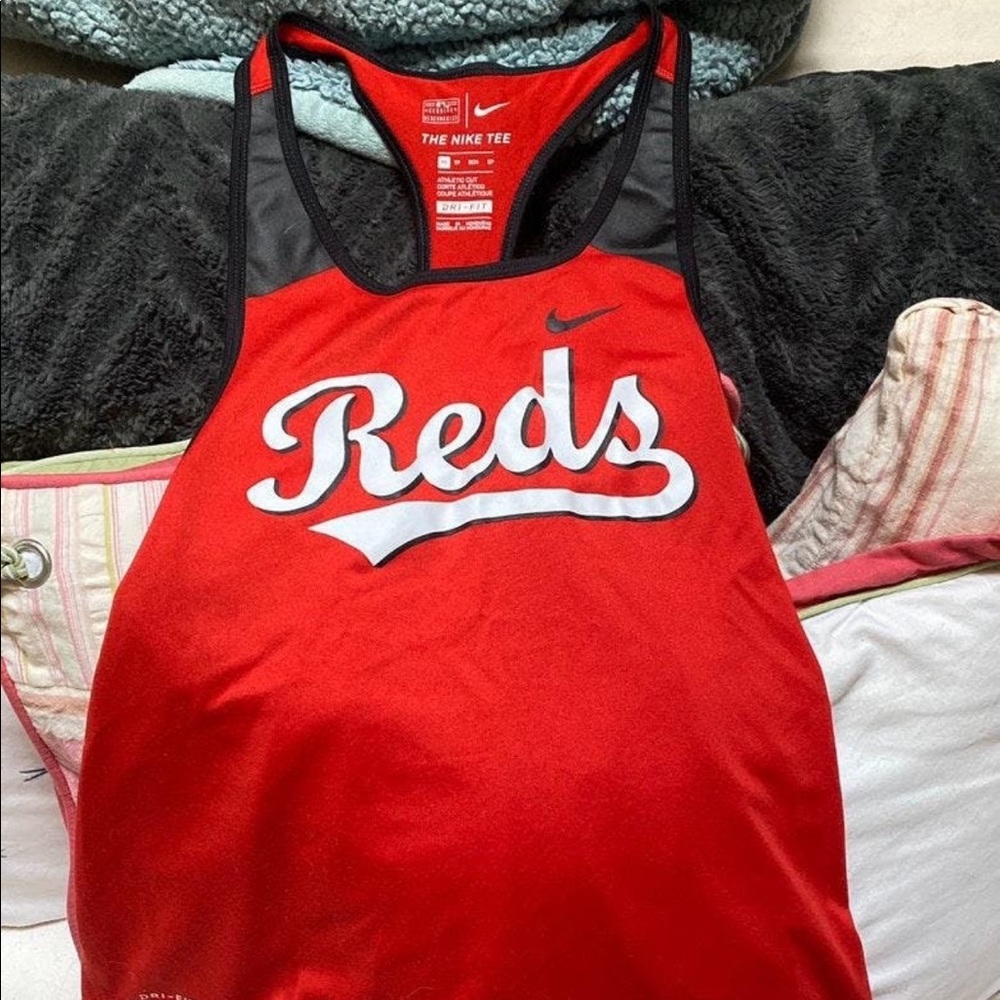 nike tank top